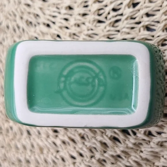 FIESTAWARE HLC Meadow Mini Disc Pitcher 2019 - Picture 5 of 5